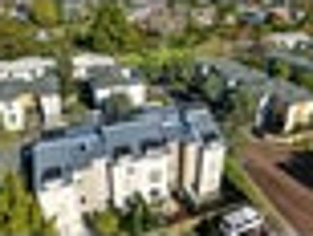 Townhouse for sale in Oratia