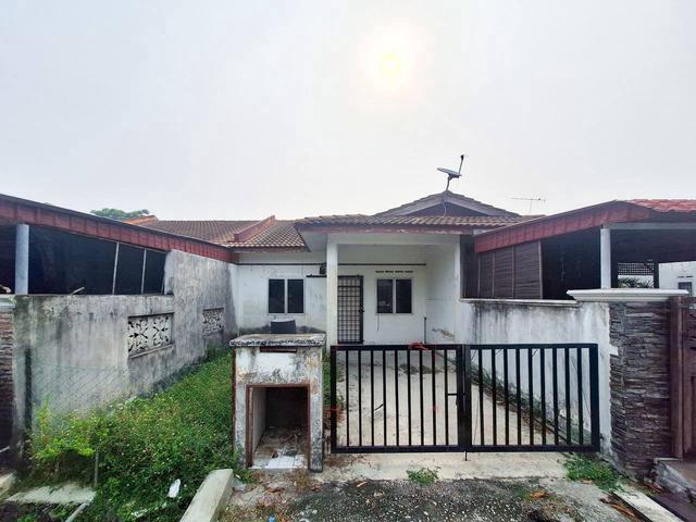 Terraced House for sale in Banting, Kuala Langat