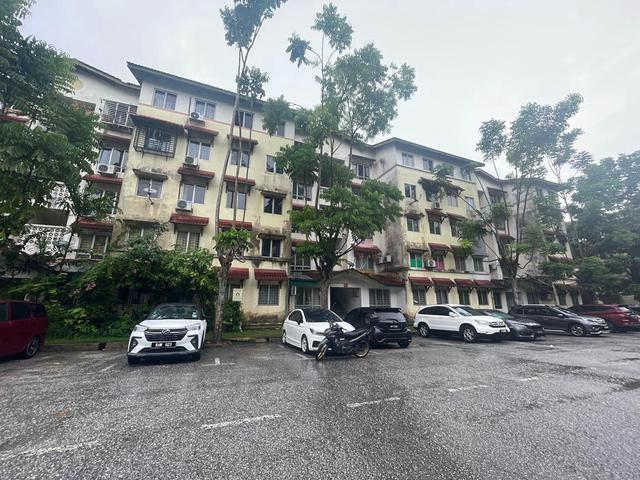 Apartment for sale in Petaling, Damansara Damai
