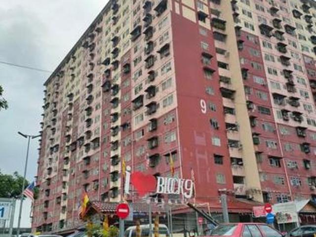 Apartment for sale in Petaling, Damansara Damai