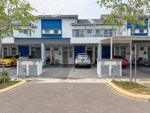 Townhouse for sale in Tanjong Sepat, Selangor