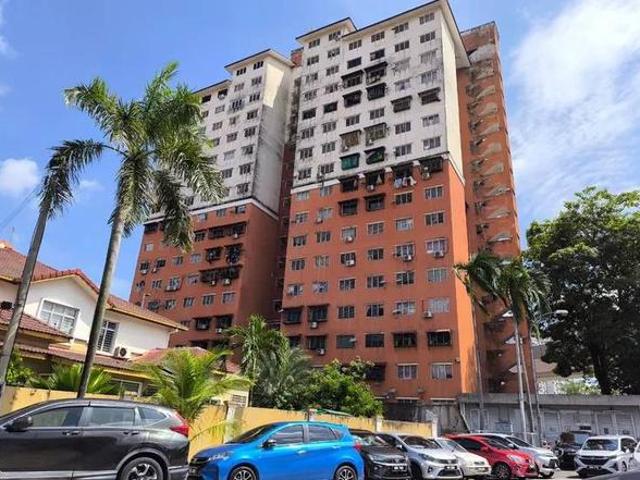Apartment for sale in Petaling, Damansara Damai