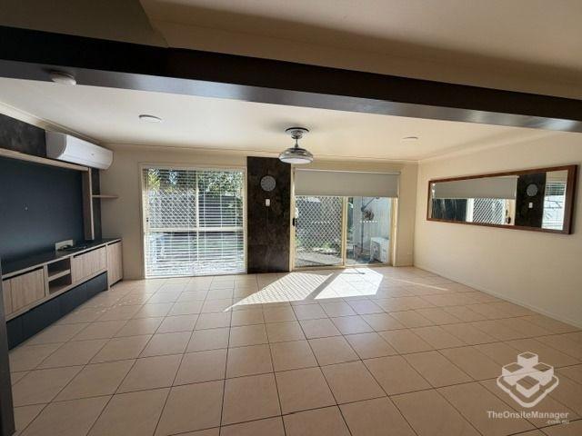 Townhouse for rent in Fernbrook, Queensland