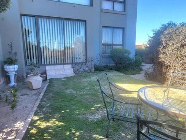 Apartment for rent in West Coast, Britannia Bay