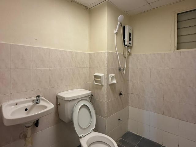 Room for rent in Petaling, Damansara Damai
