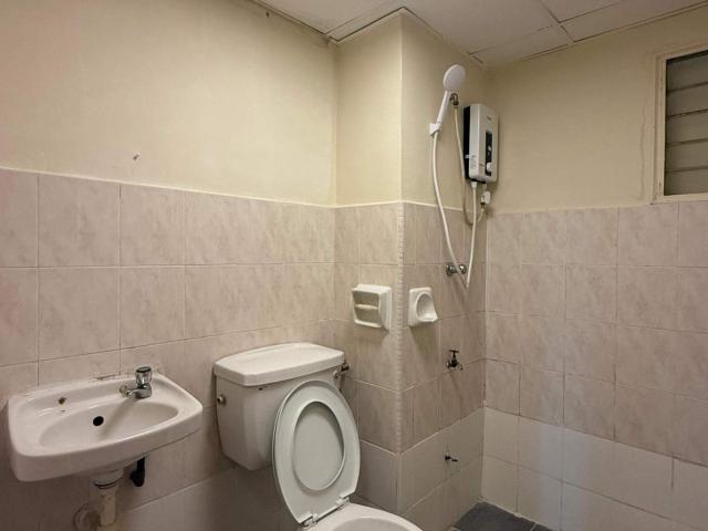 Room for rent in Petaling, Damansara Damai