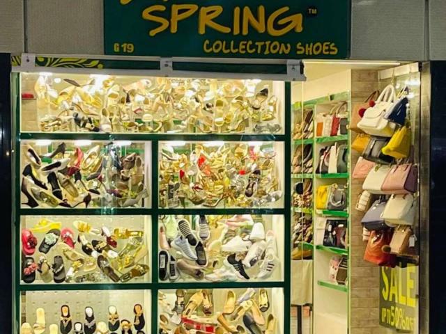 Commercial for sale in ضلع ملیر, کراچی ڈویژن