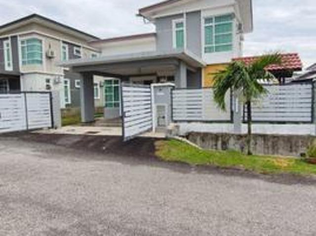 Bungalow for sale in Malaka