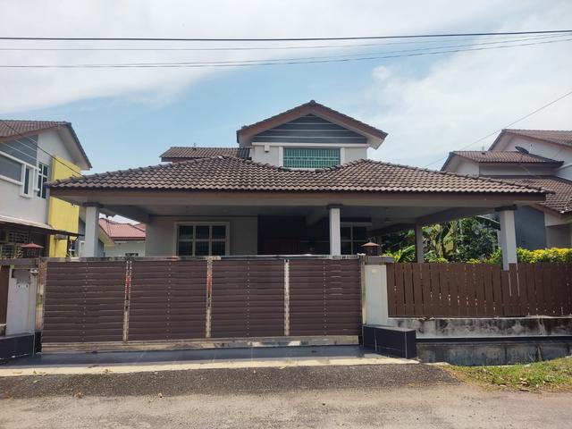 Bungalow for sale in Durian Tunggal, Malaka