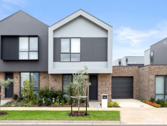 Townhouse for sale in Camerons Creek, Victoria