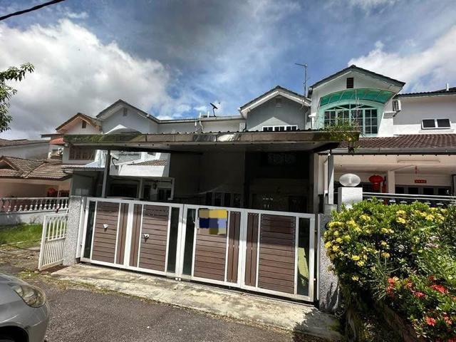 Terraced House for rent in Malaka
