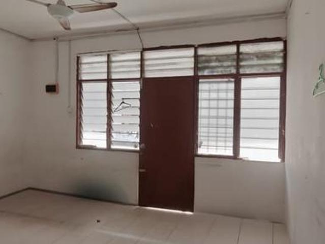 Flat for sale in Wellesley, Penang