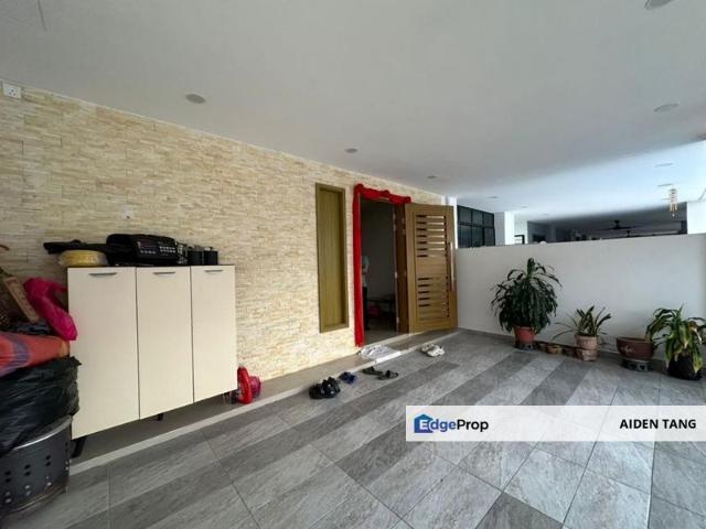 House for sale in Ulu Tiram, Johor