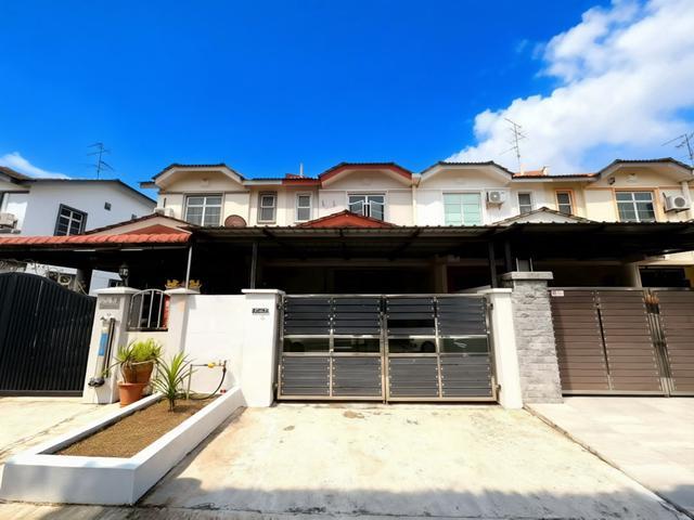 Terraced House for sale in Ulu Tiram, Johor