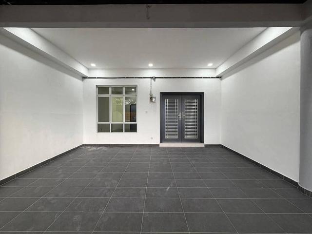 Terraced House for sale in Ulu Tiram, Johor
