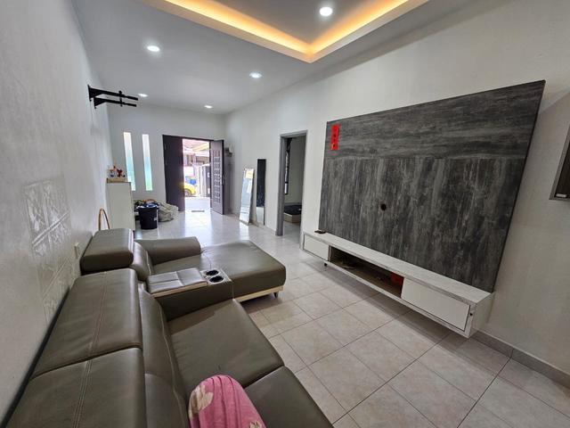 Terraced House for sale in Ulu Tiram, Johor