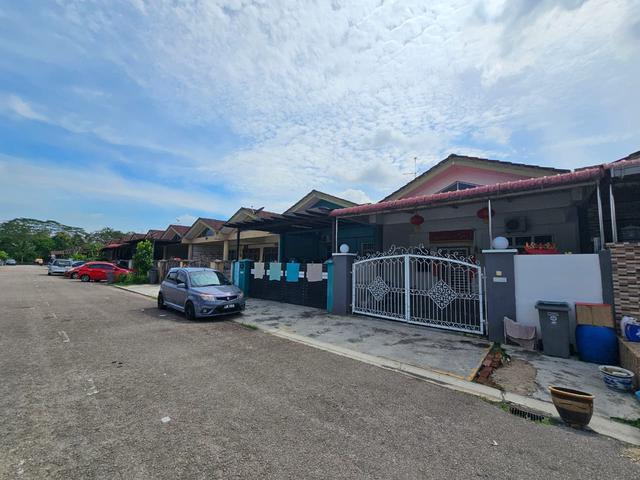 Terraced House for sale in Ulu Tiram, Johor