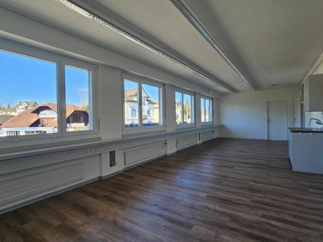 Büro mieten in Rüti (ZH), Zürich