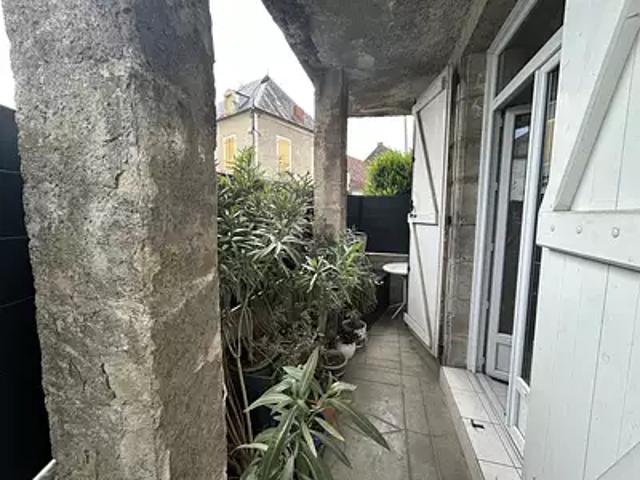 Maison vente à Gourdon, Bétaille