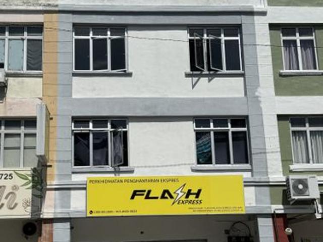Shop for rent in Sendayan Village, Negeri Sembilan
