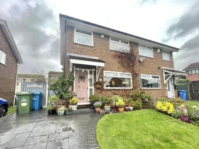 House for sale in Halton