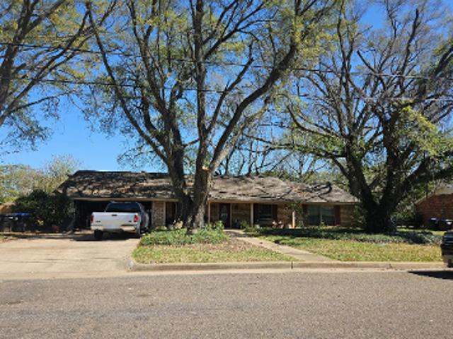 House for sale in Lake View Park Addition, Longview
