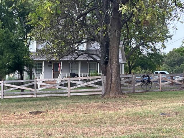 House for sale in Gravette, Benton County