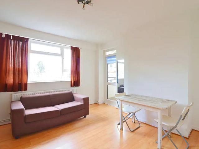 Apartment for rent in London Borough of Croydon, Shirley