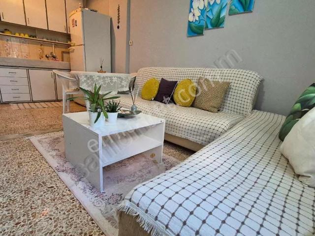 Çeşme, İzmir içerisinde kiralık mülk