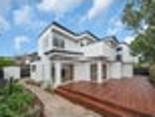 House for sale in Eastern Beach, Howick