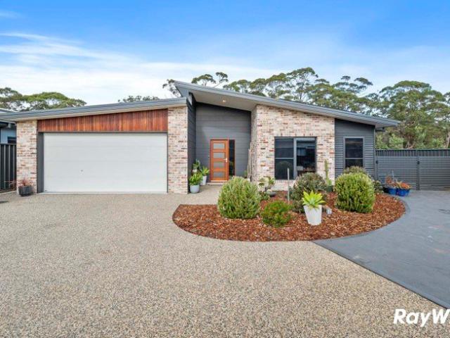 House for sale in Broulee, New South Wales