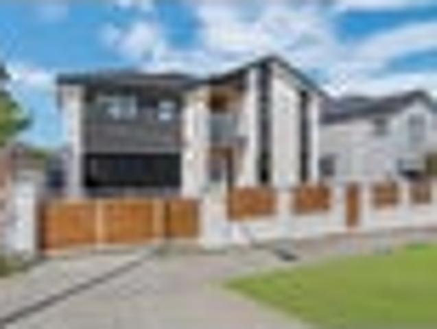 House for sale in Fairburn, Howick