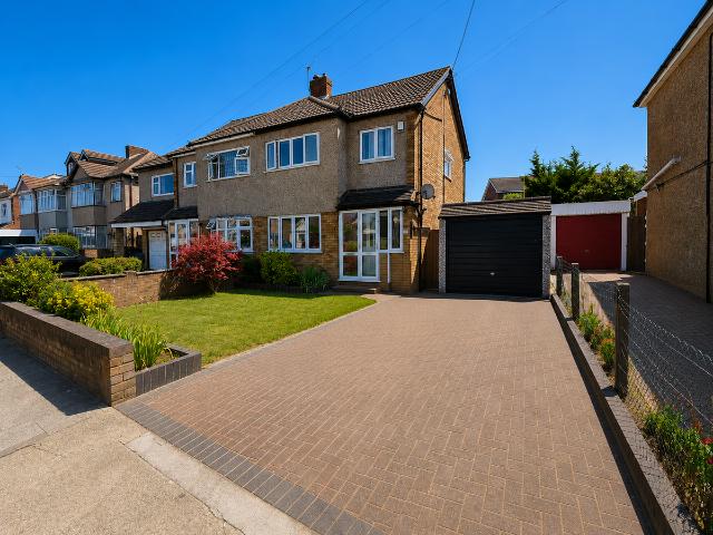 House for rent in South Hornchurch, Greater London