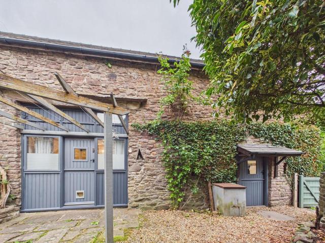 House for rent in Crucorney, Wales