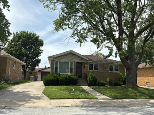 House for sale in South Holland, Illinois