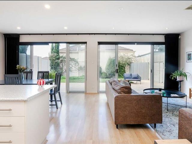 Townhouse for rent in Torrensville, Adelaide