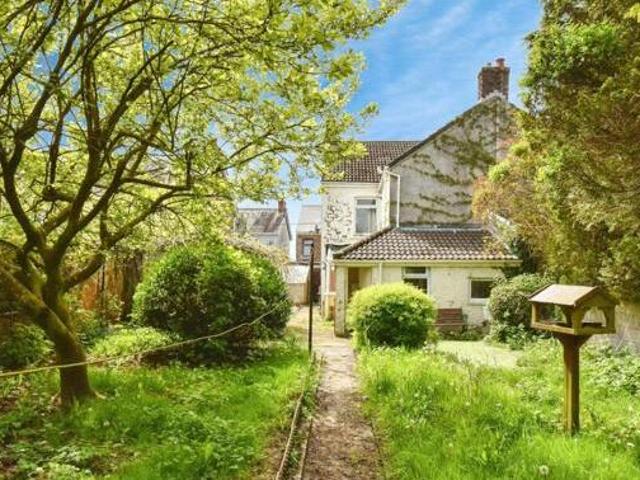 House for sale in Ammanford, Wales