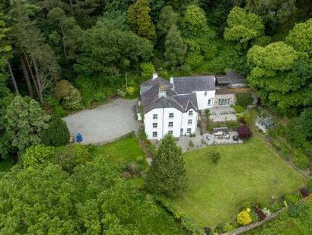 House for sale in Caernarfon, Wales