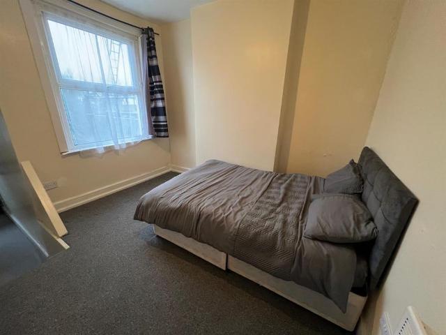 Studio for rent in London Borough of Croydon, Thornton Heath