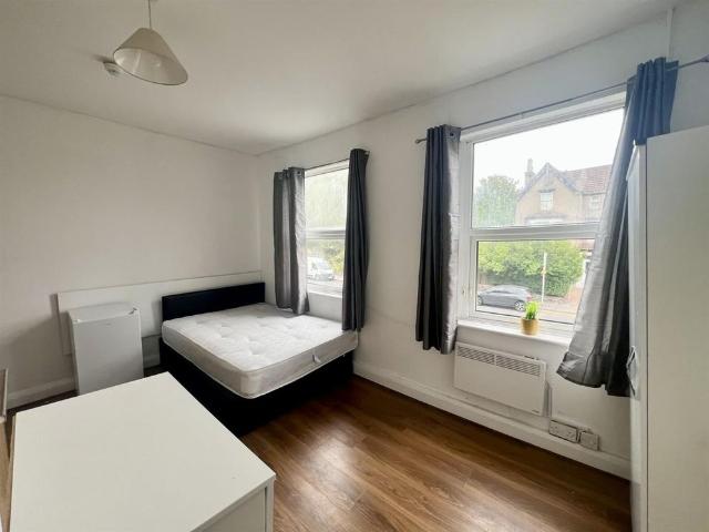 Studio for rent in London Borough of Croydon, Thornton Heath