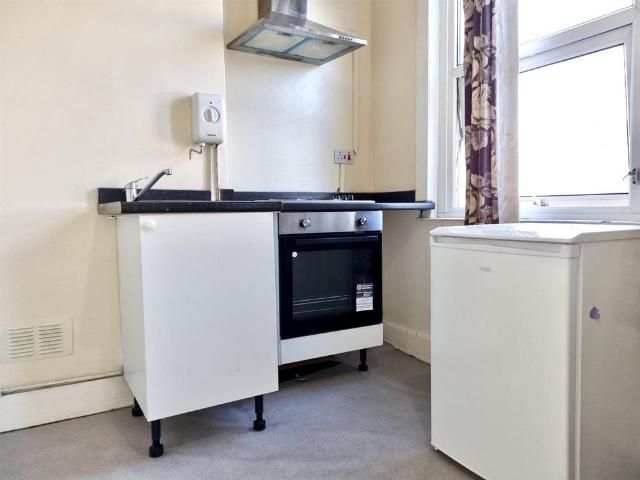 Studio for rent in London Borough of Croydon, Thornton Heath