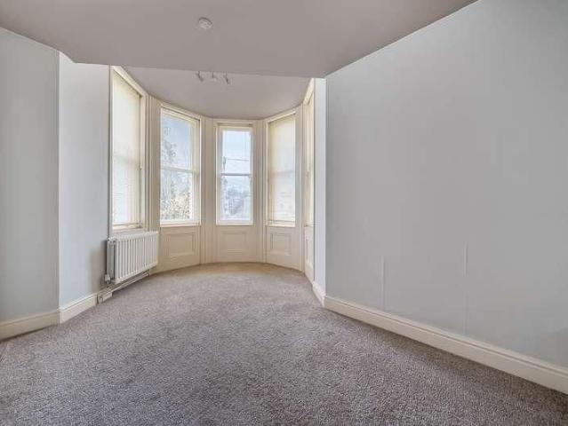 Apartment for rent in St James, Sandown Park