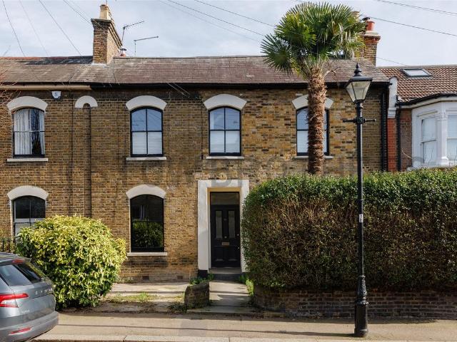 Apartment for rent in Walthamstow Village, Leyton