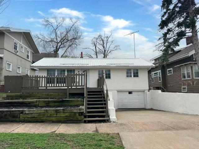 House for sale in Linn, Iowa