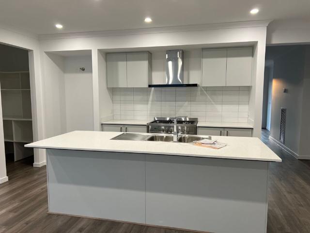 Room for rent in Camerons Creek, Victoria