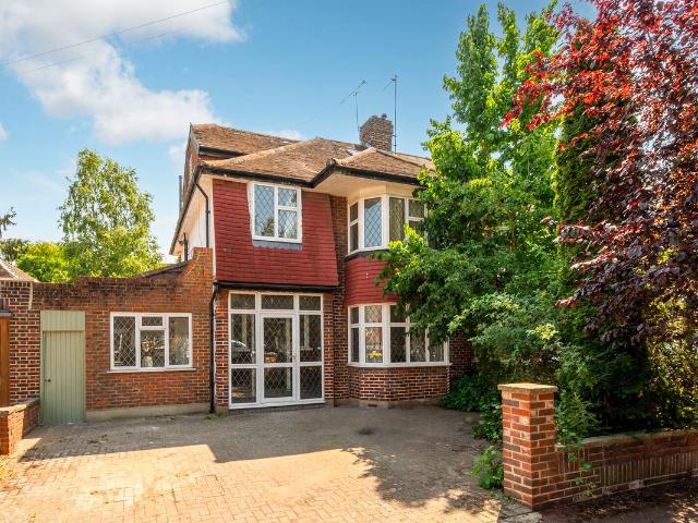 House for rent in London Borough of Merton, Raynes Park