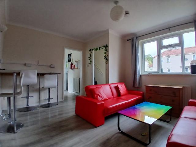 House for rent in Earlham Rise, East Bank