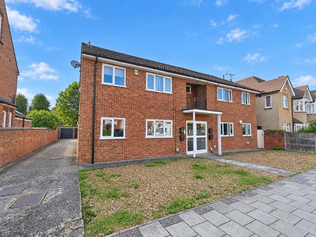 Apartment for rent in Queens Park, Bedford