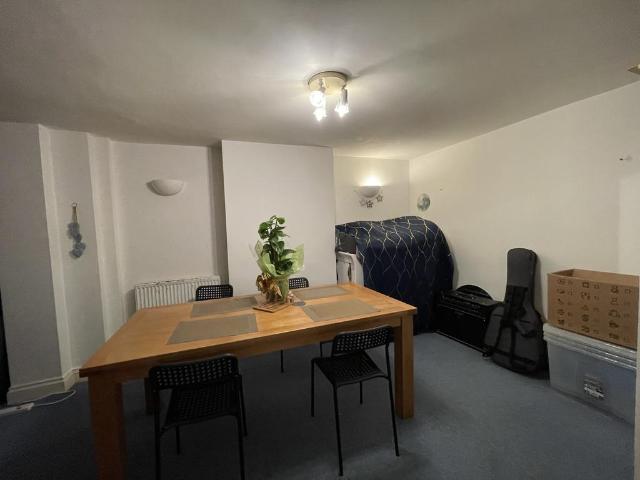 House for rent in Preston, Greater London