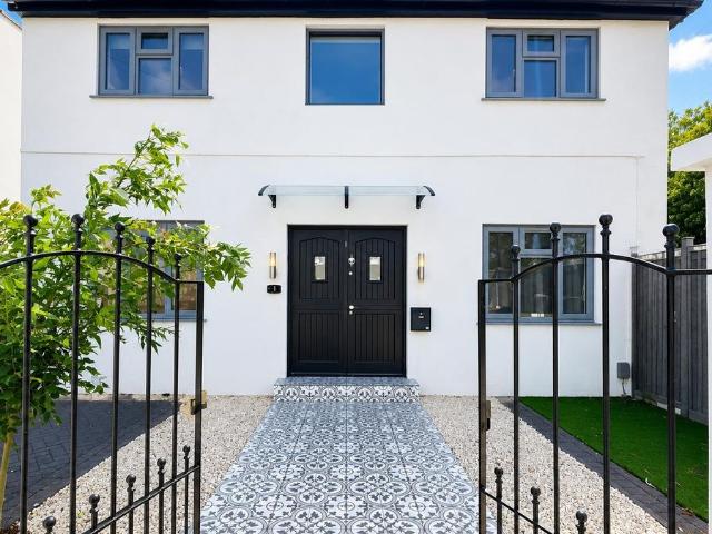 House for rent in Worcester Park, Greater London